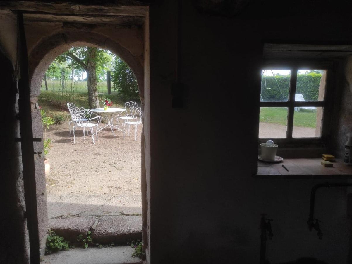 Gite Le Vieux Perrin Villa Andelaroche Exterior photo